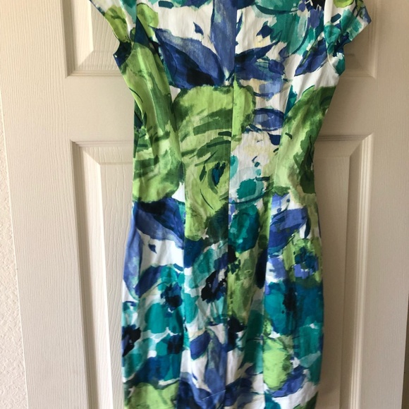 Spring dress - Picture 3 of 4